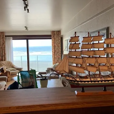 Seagull, Ruim En Volledig Vernieuwd Met Zeezicht In Westende