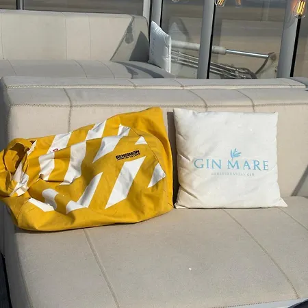 アパート Seagull, Ruim En Volledig Vernieuwd Met Zeezicht In Westende ミデルケルケ